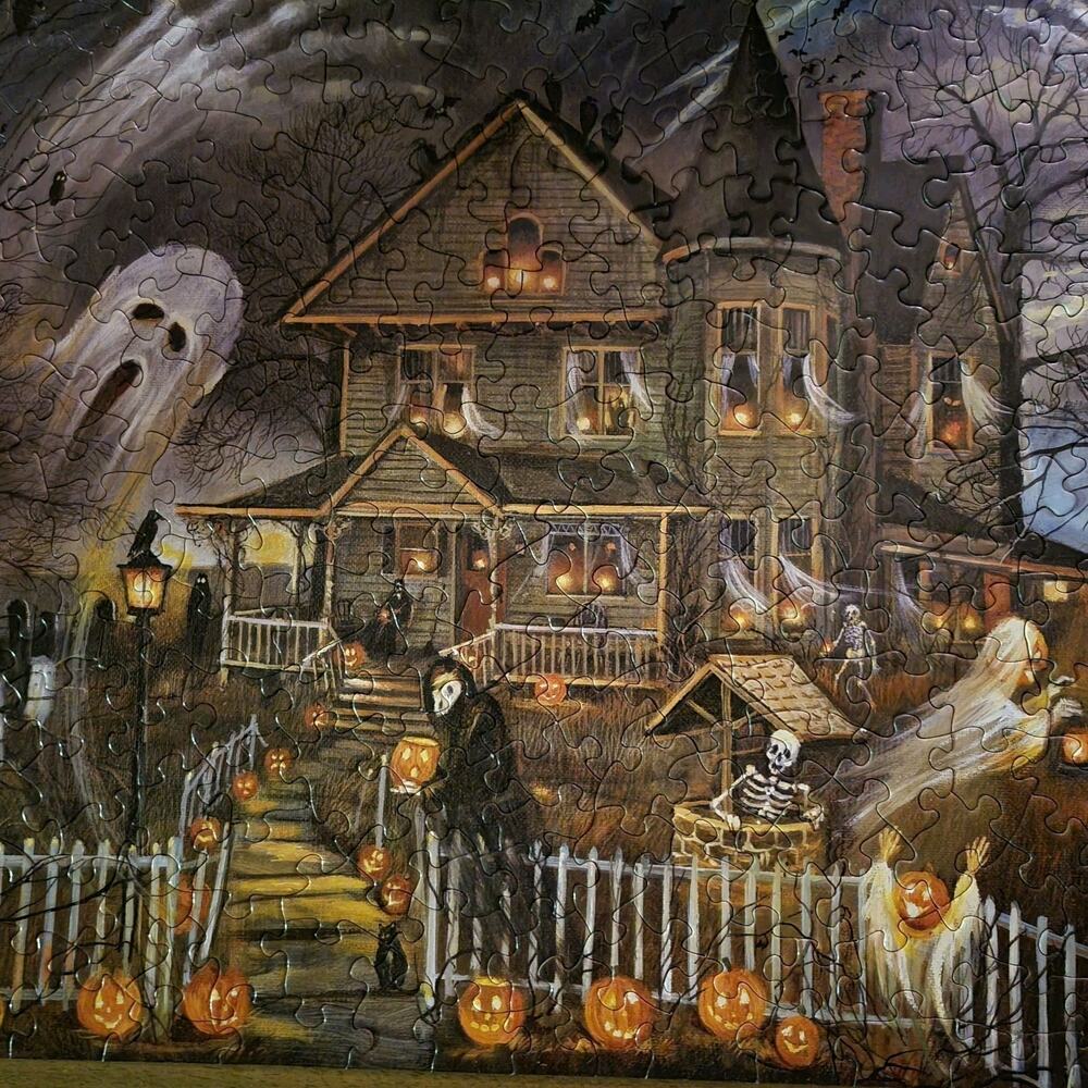 Bits And Pieces Haunted Haven Large Format 300 Pieces Puzzle Complete - Picture 6 of 11